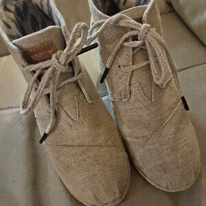 Toms Women's Espadrilles in Beige - Size 8.5